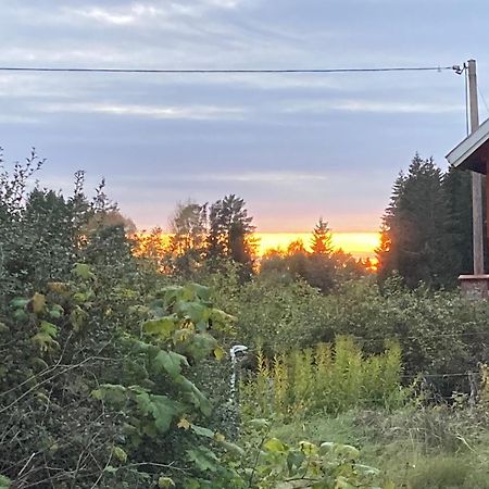 Egen Stuga Med Delat Badrum Norrtalje Exterior photo