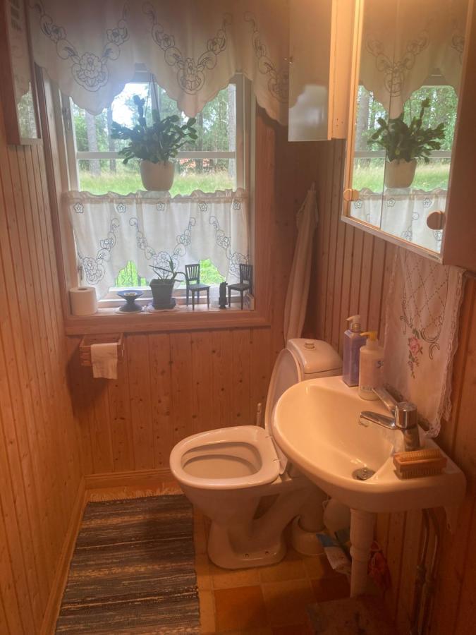 Egen Stuga Med Delat Badrum Norrtalje Exterior photo
